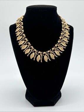 Vintage Lisner Gold Leaf Branch Link Necklace Statement Women Jewelry